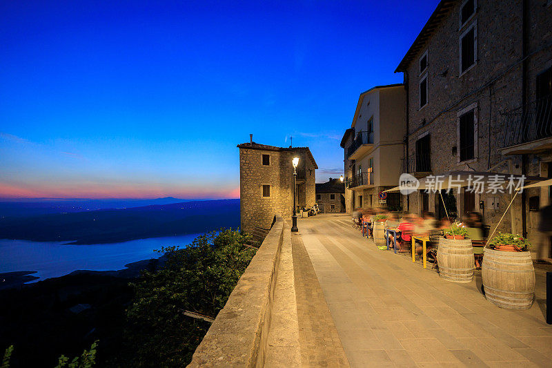 Civitella del Lago，位于翁布里亚的意大利中世纪小镇